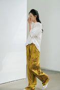 Load image into Gallery viewer, Early Spring Wide- Leg Trouser
