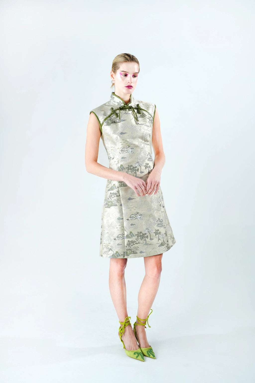 In The Mood for Love: Elegance of Shanghai Sheath - Green Flower Modified Cheongsam