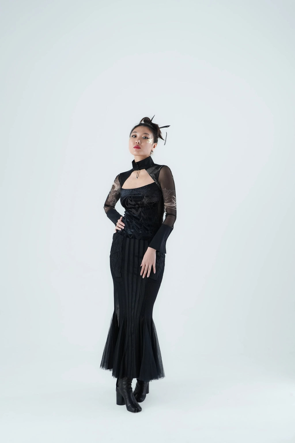 Jiangzhu tears - Embroidered Tulle Top