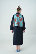 Load image into Gallery viewer, Drunken Master - Zhang Duan Silk Gilet
