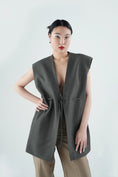 Load image into Gallery viewer, Metropolitan Slate - Tunic Vest
